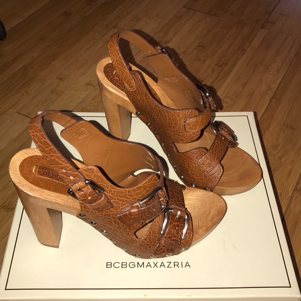 BCBGMaxAzria - Picture 2 of 5